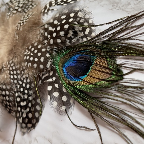 Peacock Feathered Headpiece 🦚 - Picture 10 of 15